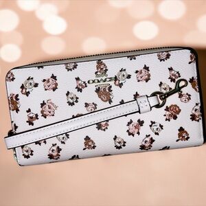 NWT Coach Leather Zip-Around Wallet Wristlet, CZ329, Rosette Blush Floral
